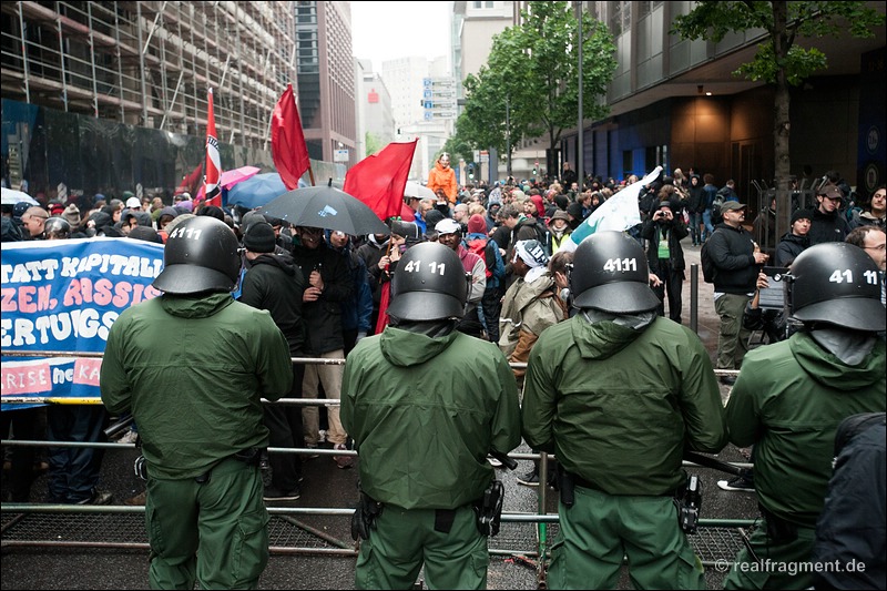 Blockupy Frankfurt: Blockade, Aktion, Demonstration